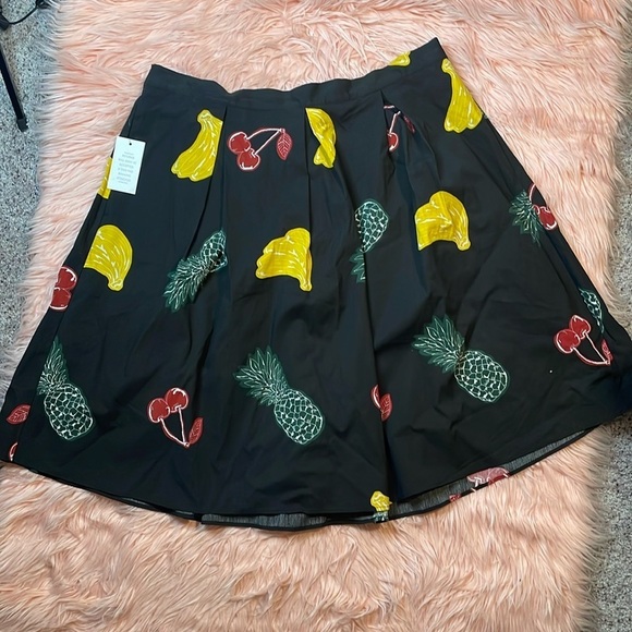 NWT Eloquii A-Line Pleated Skirt Fruit Cherry Print‎ Plus Size 20 - Picture 1 of 7